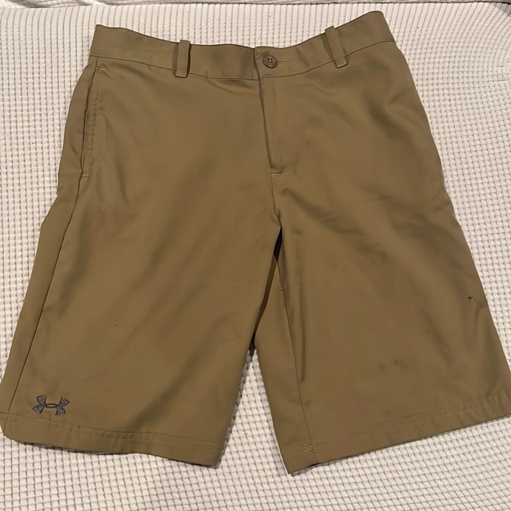 UNDER ARMOUR YOUTH LARGE KAKI SHORTS